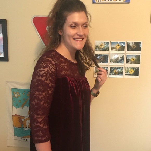 Velvet maroon dress - Picture 2 of 2